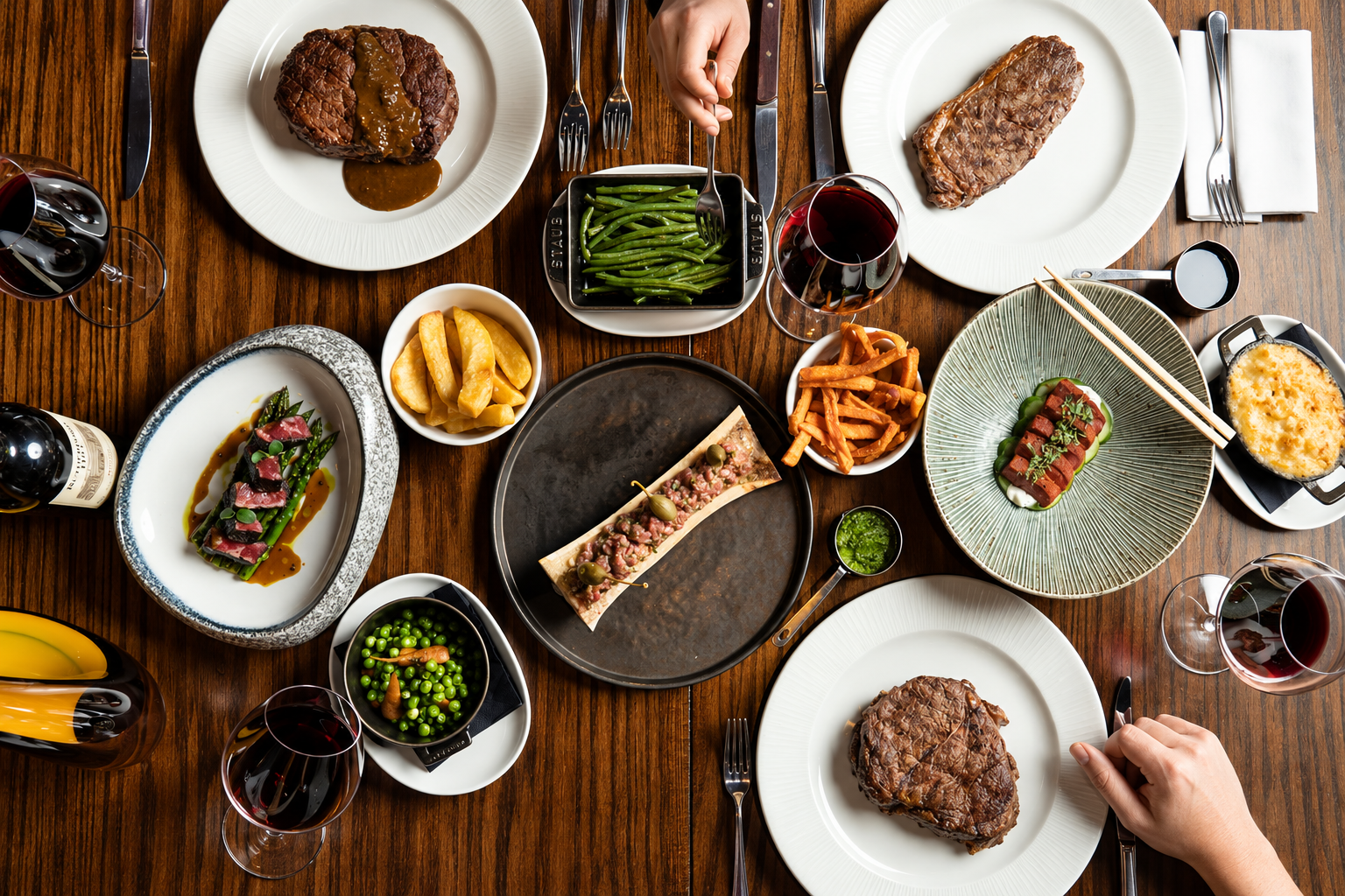 Food images have been reconstructed for illustrative purposes. Actual menu items, plating and portion sizes may vary.